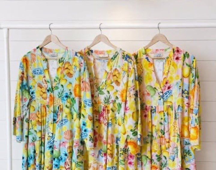 Viscose dresses in full drape
